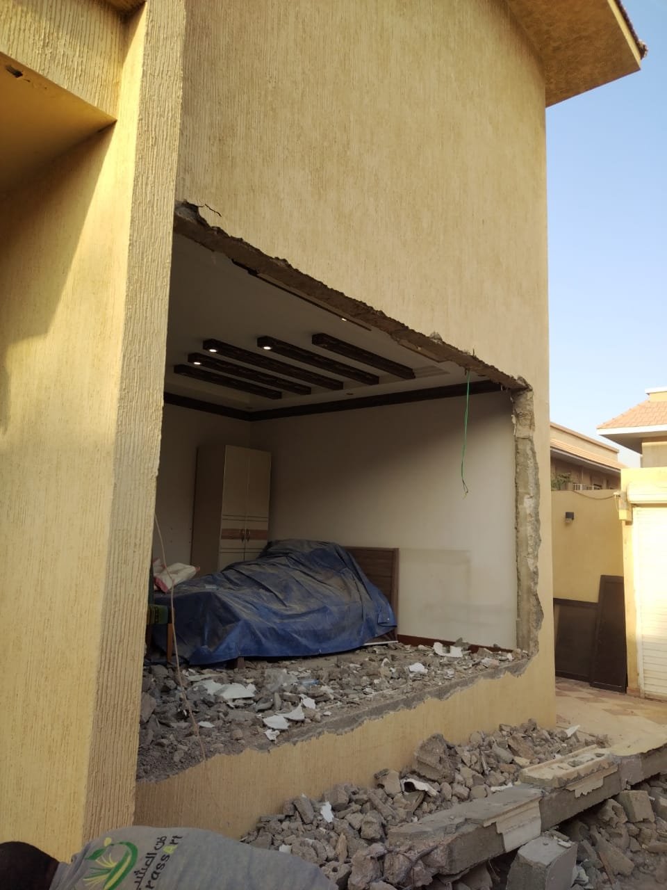 مقاول تكسير